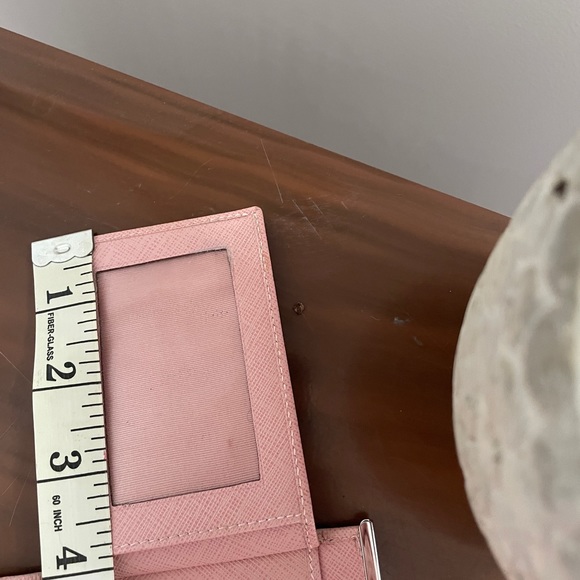 FERRAGAMO wallet “pretty in pink” chrome finish hardware - Picture 11 of 14